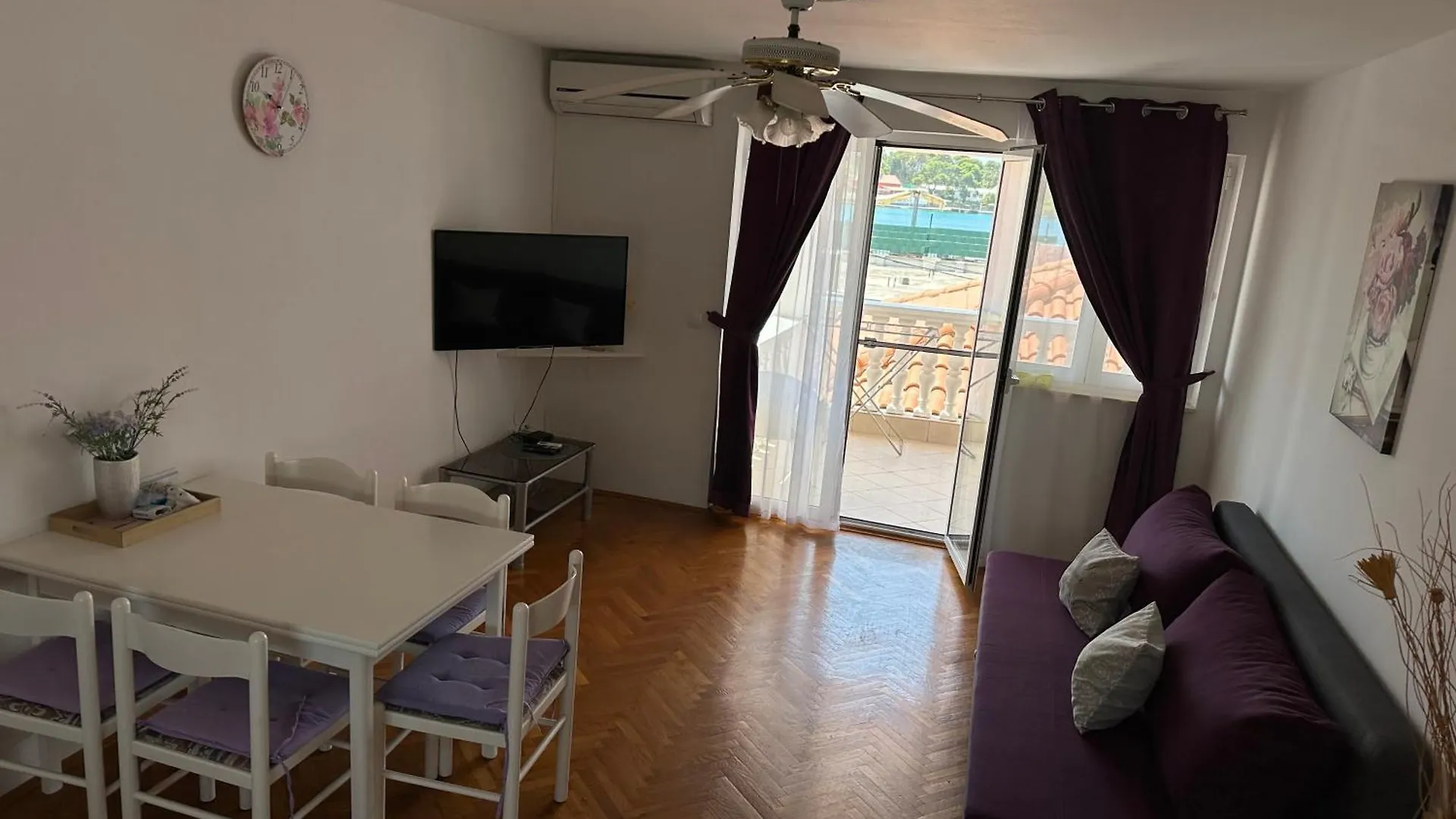 Apartment And Rooms Sidro Petrcane Croazia