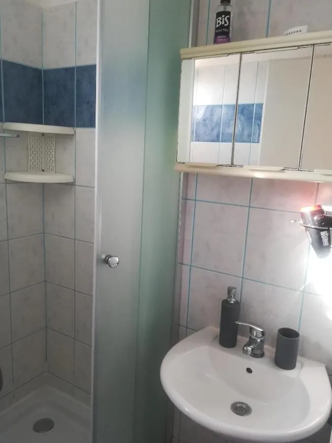 Apartment And Rooms Sidro Petrcane