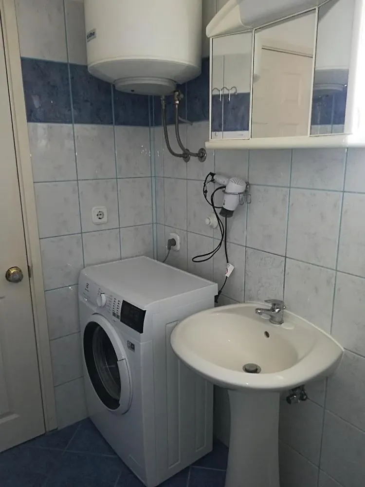 Apartment And Rooms Sidro Petrcane